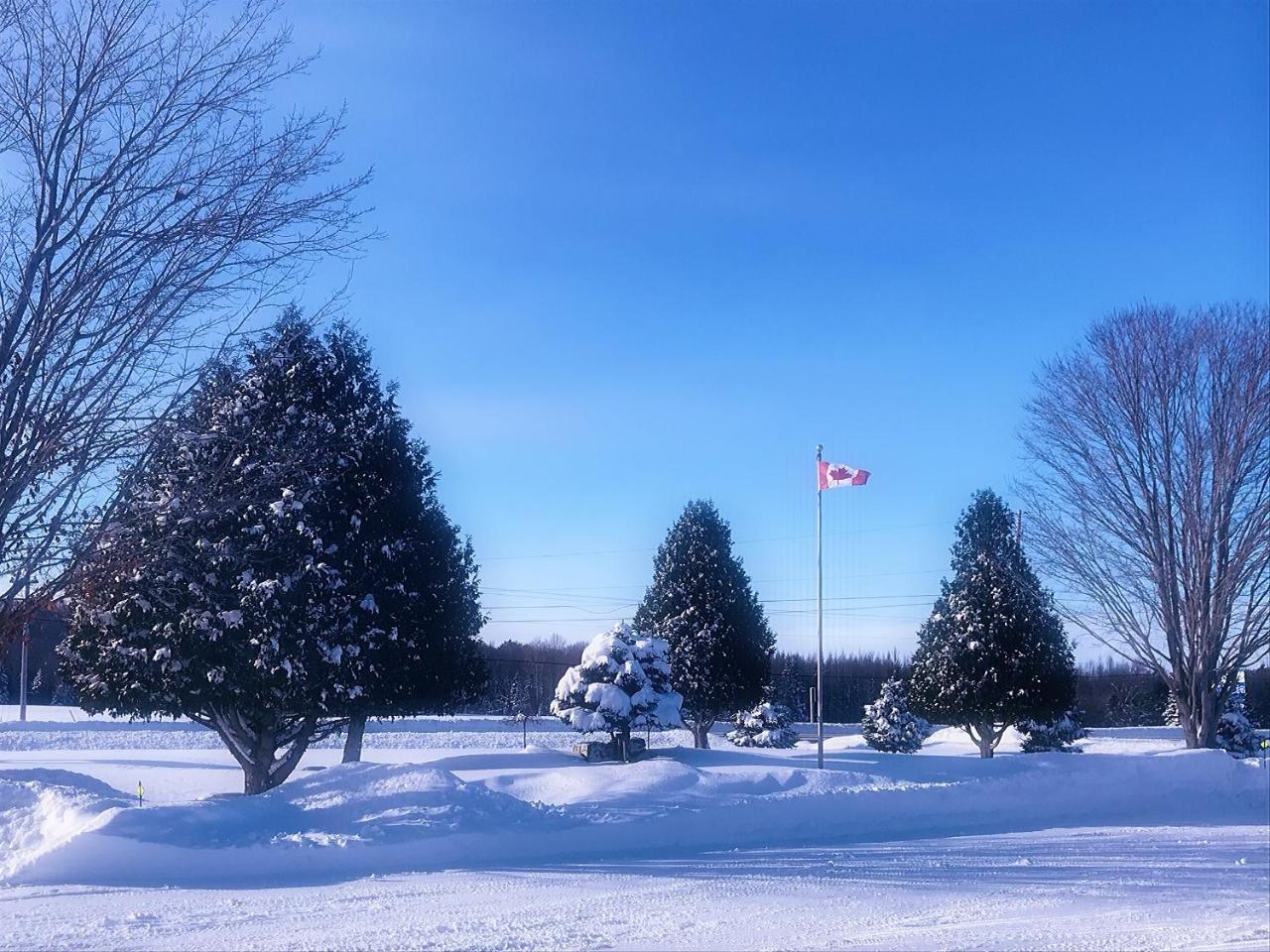Manitoulin Inn Mindemoya ภายนอก รูปภาพ